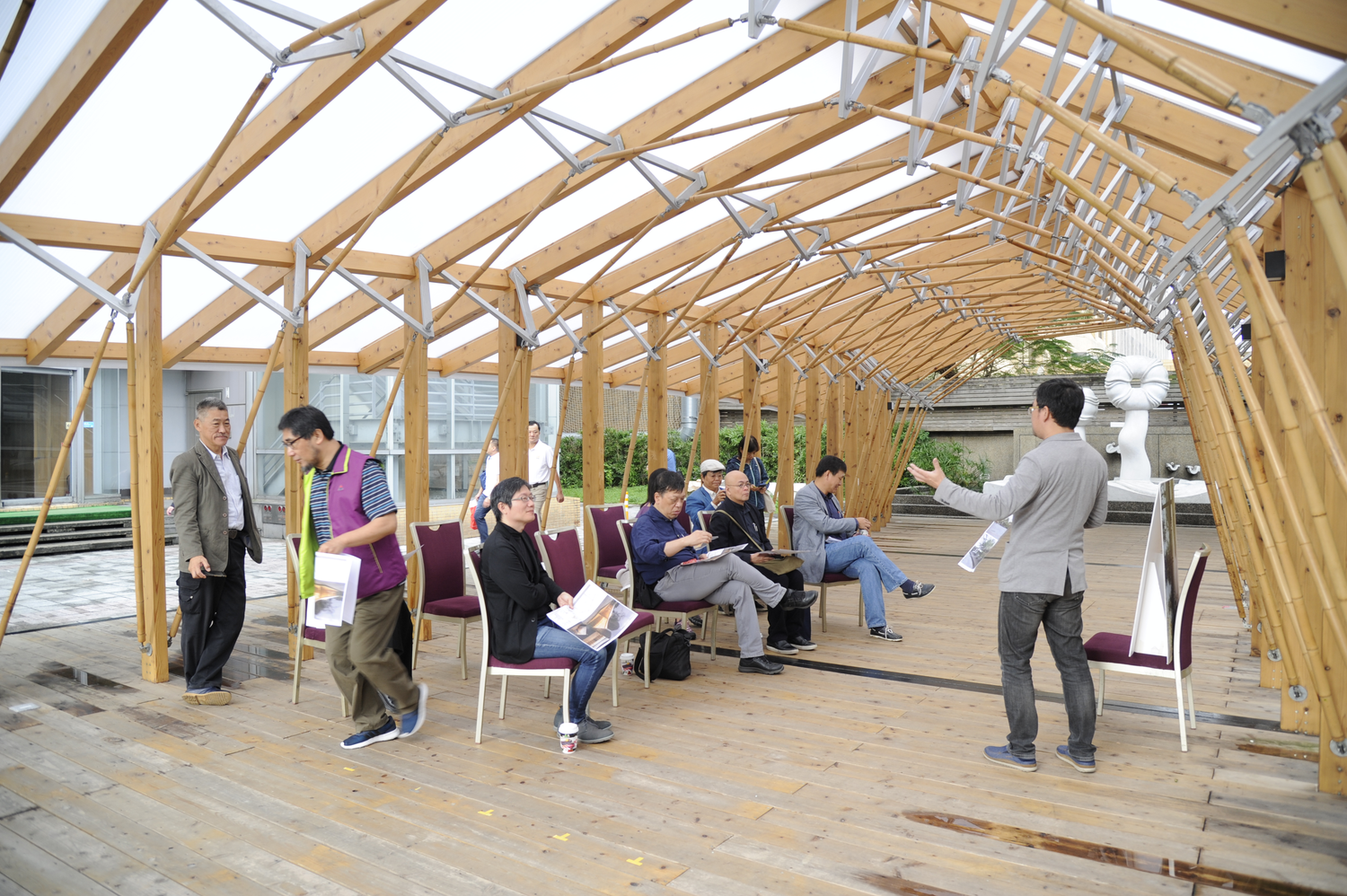 竹木隧道—台湾大学医院竹木棚架设计